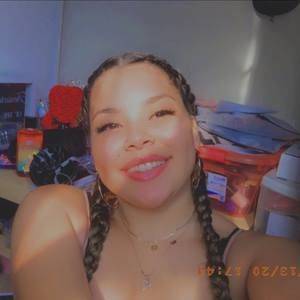 Meet your Posher, Kyla